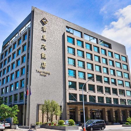 Tsun Huang Hotel Chiayi Exterior foto