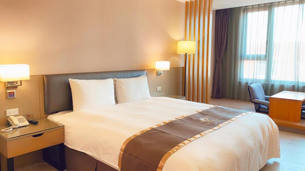 Tsun Huang Hotel Chiayi Exterior foto