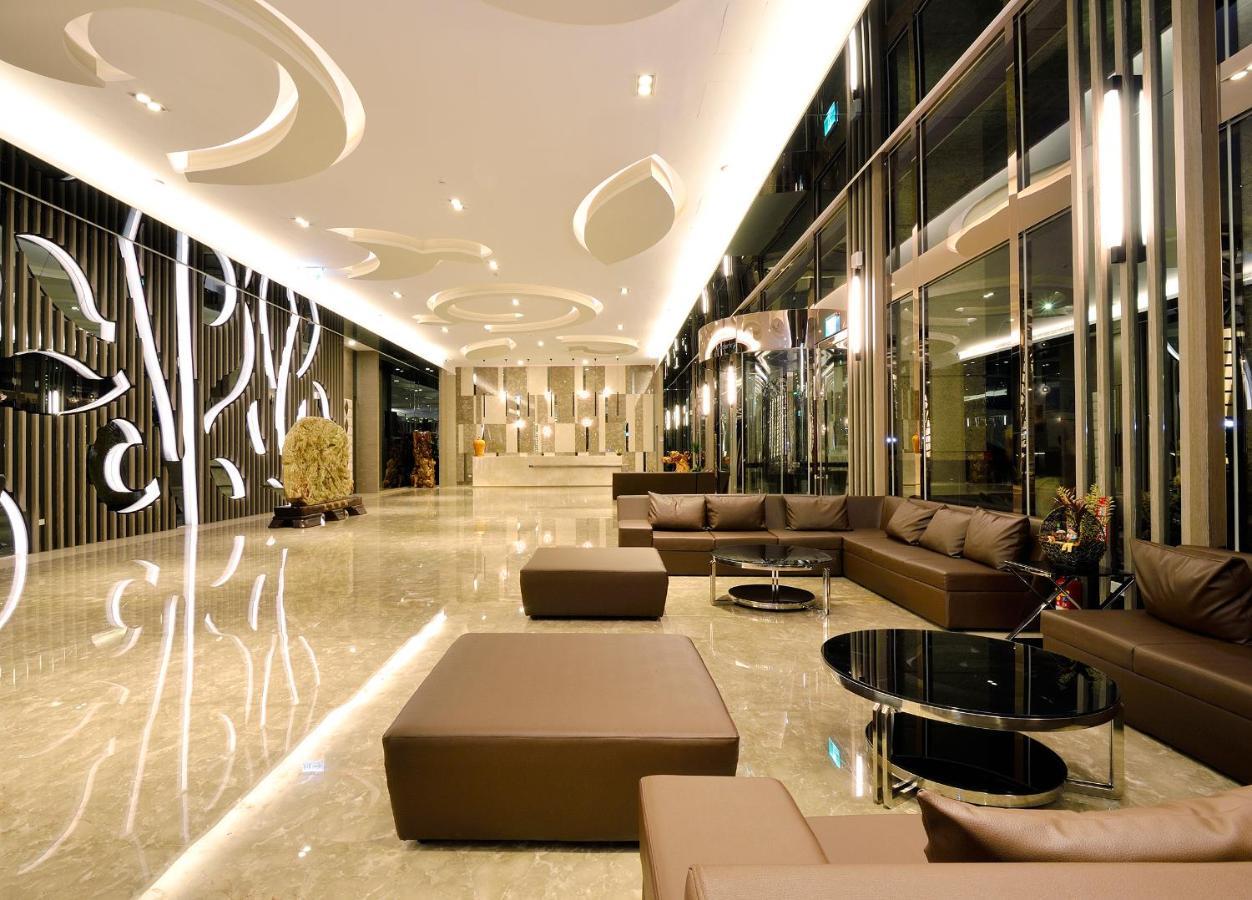 Tsun Huang Hotel Chiayi Exterior foto